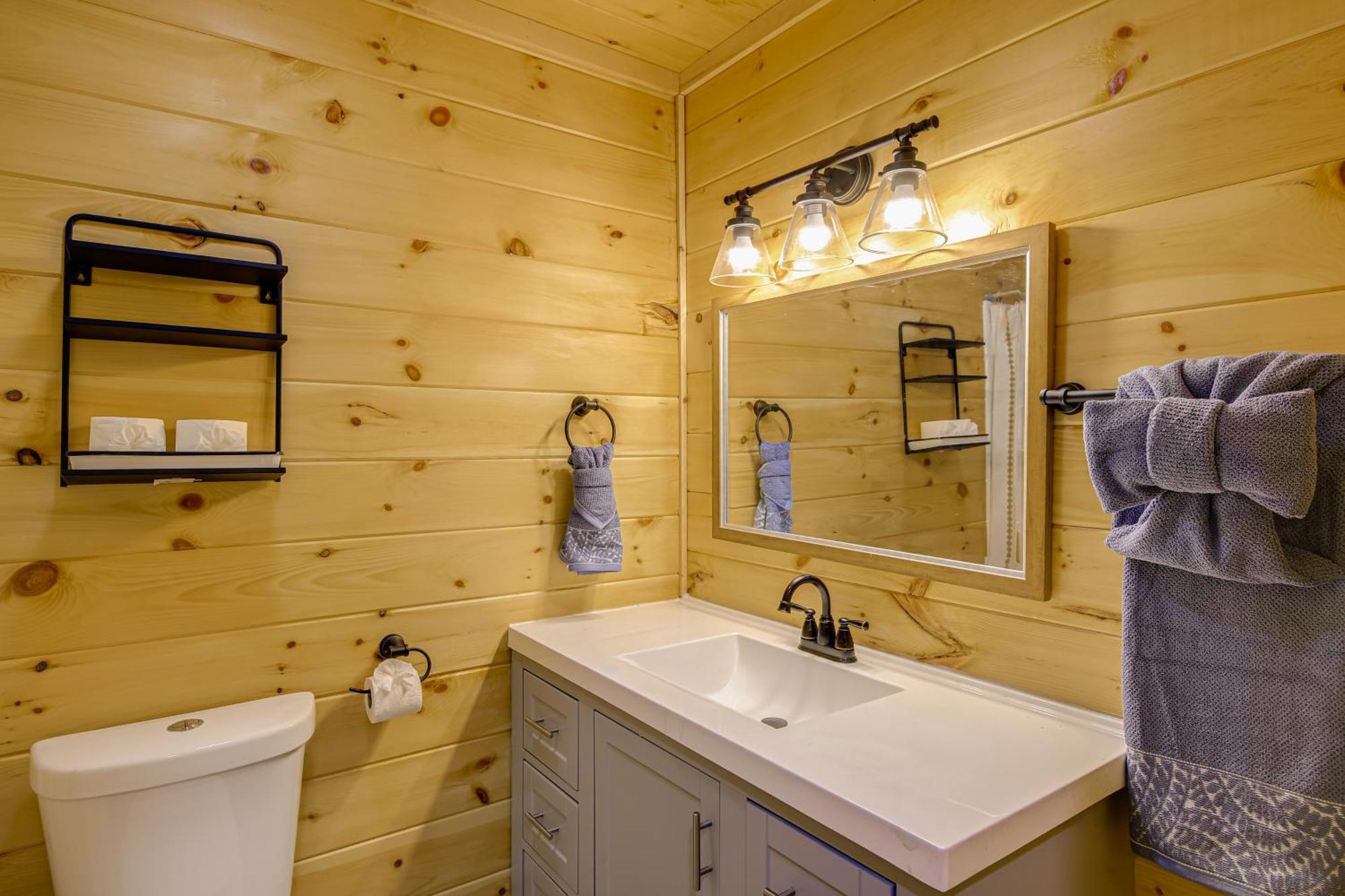 Gatlinburg Cabin With Game Room, Hot Tub And Mtn Views Exteriör bild
