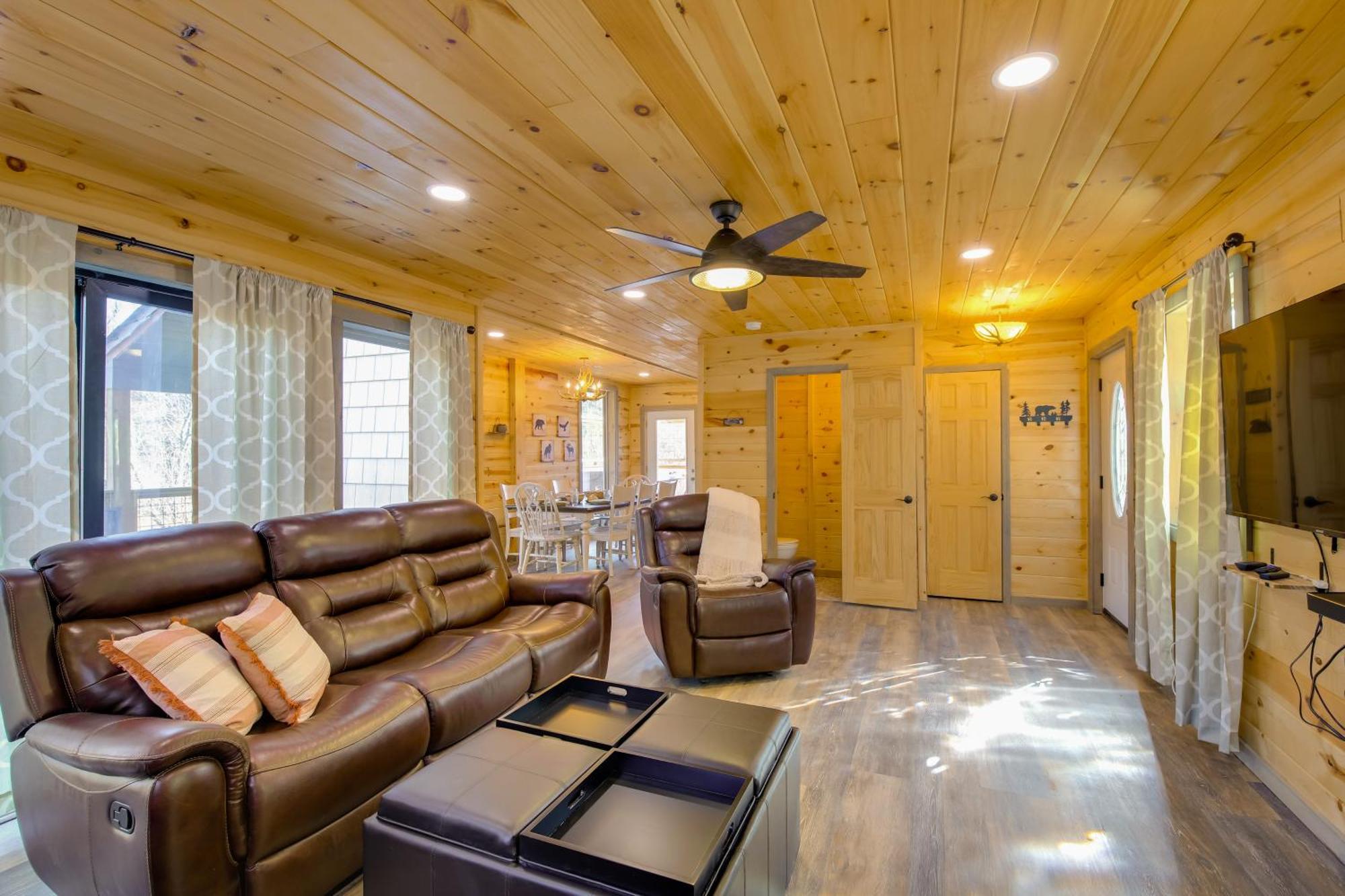 Gatlinburg Cabin With Game Room, Hot Tub And Mtn Views Exteriör bild