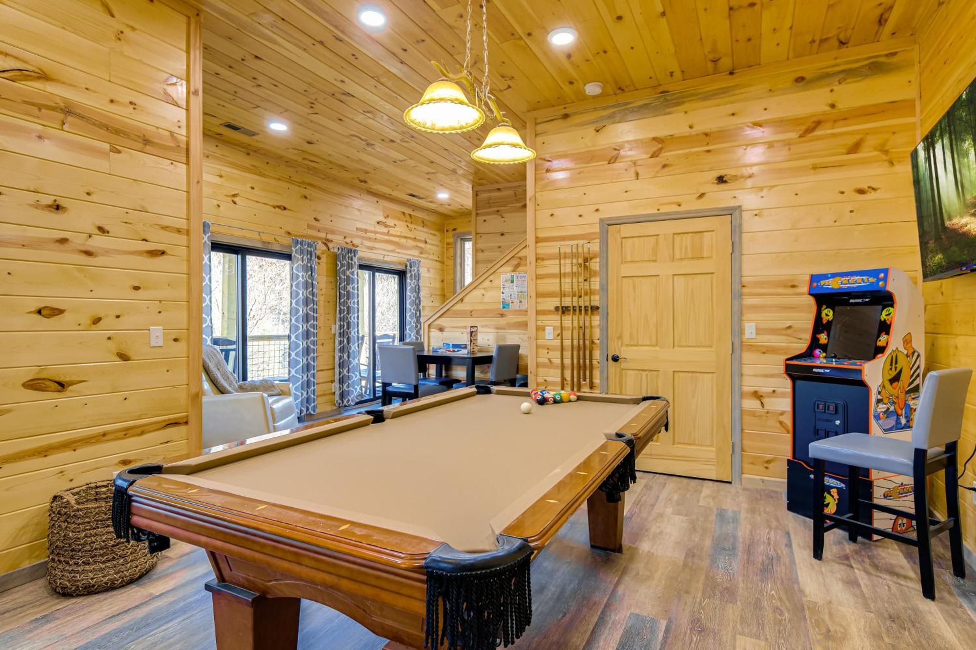Gatlinburg Cabin With Game Room, Hot Tub And Mtn Views Exteriör bild