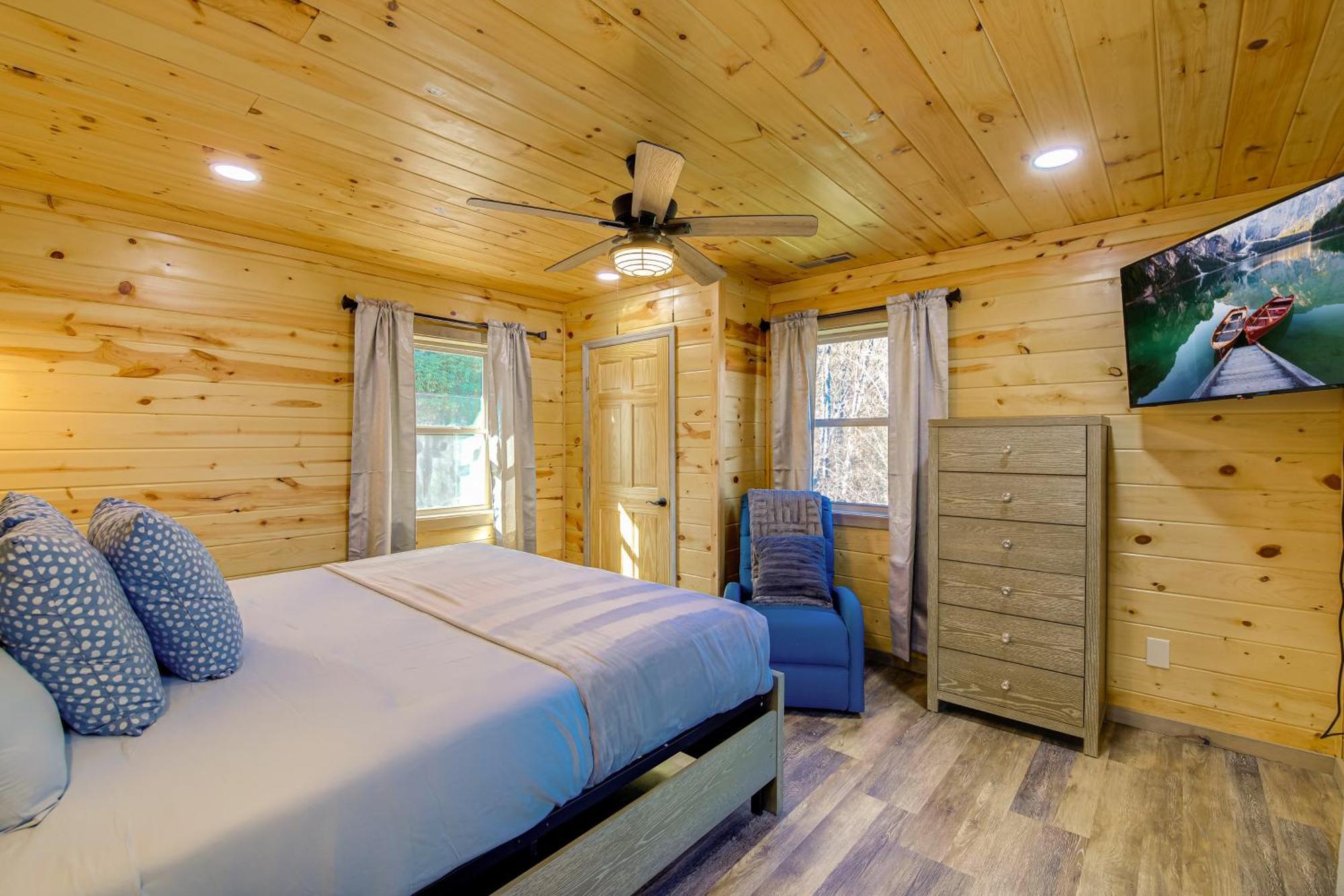 Gatlinburg Cabin With Game Room, Hot Tub And Mtn Views Exteriör bild