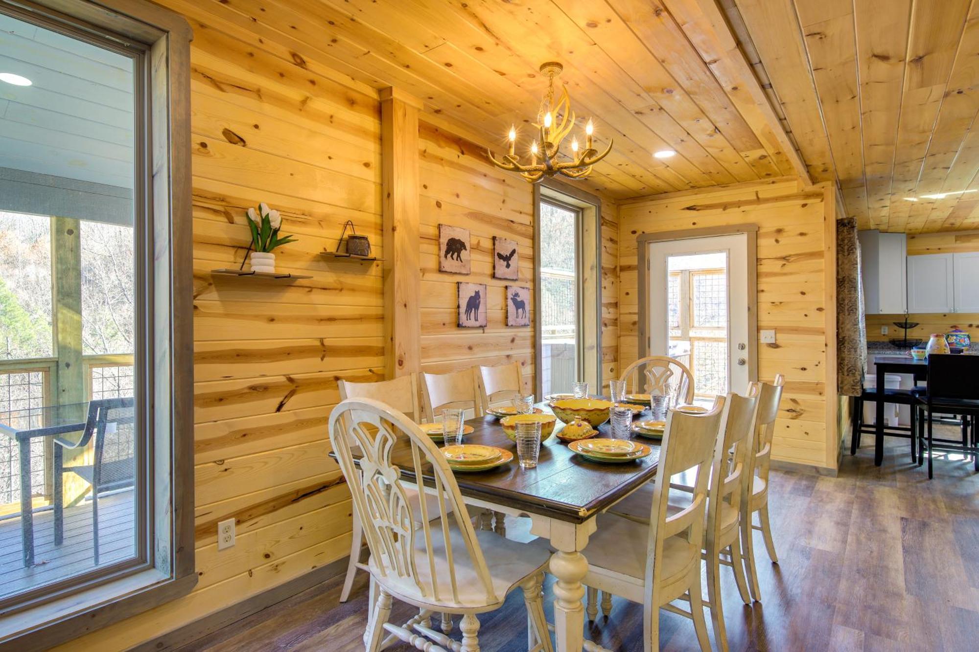 Gatlinburg Cabin With Game Room, Hot Tub And Mtn Views Exteriör bild